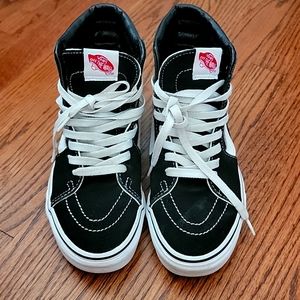 Black Vans Sk8 Hi